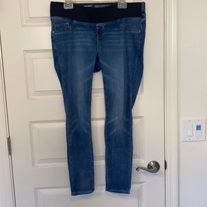 Old Navy super skinny mid rise maternity jean